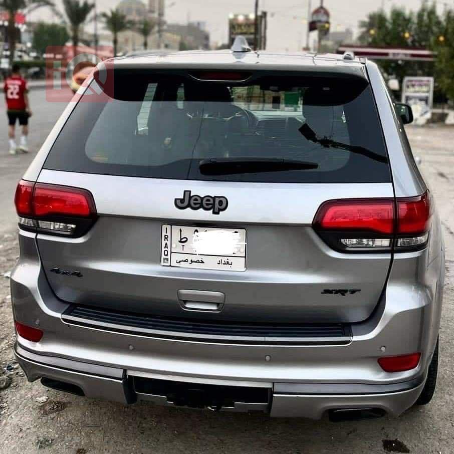 جیپ گراند شیرۆکی